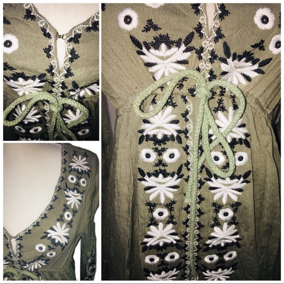 •HOST PICK•SOLD OUT•Boho Floral Embroidered Dress• - Picture 6 of 8
